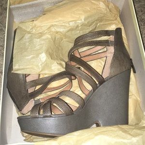 NIB Lucky Brand Sandals